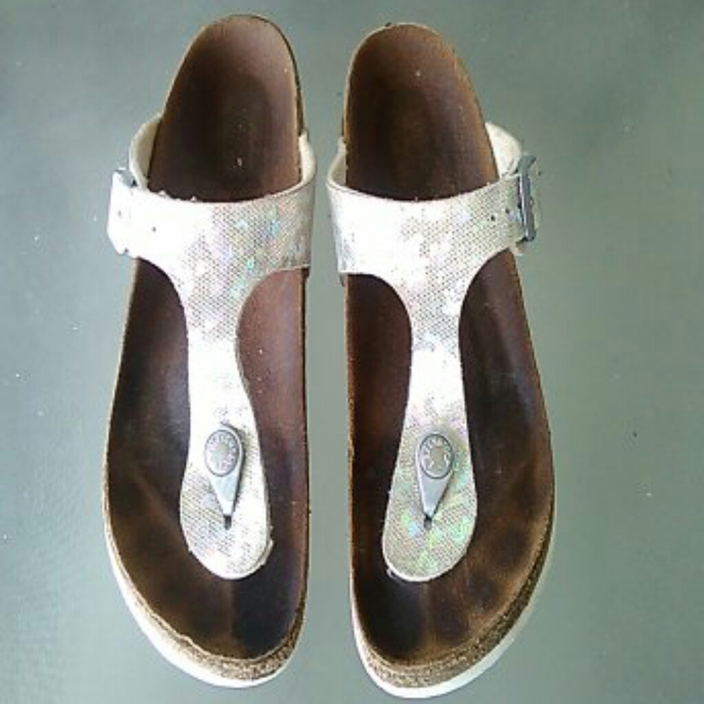 Birkenstocks sandal size 7